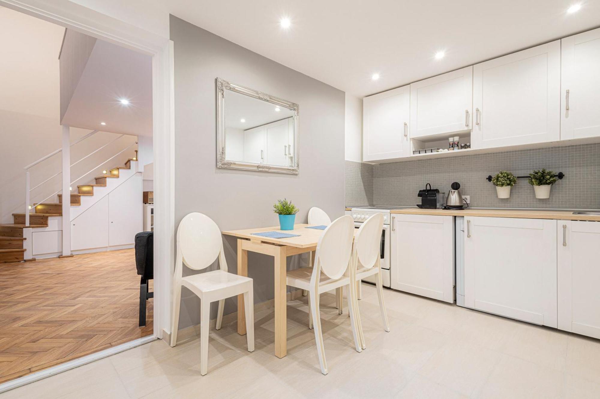 Apartamento Beautiful At Basilca 3-4